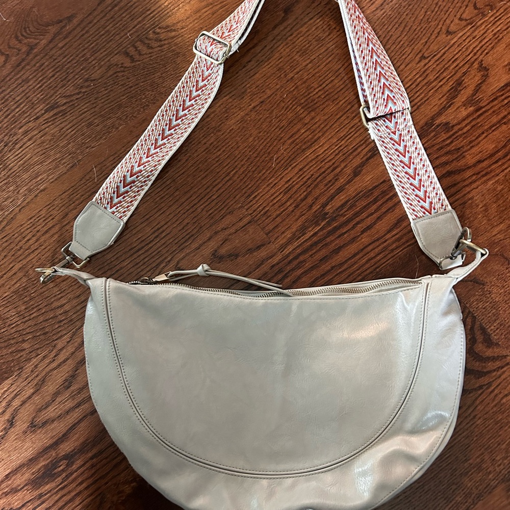 Cream Crossbody Bag with Adjustable Straps